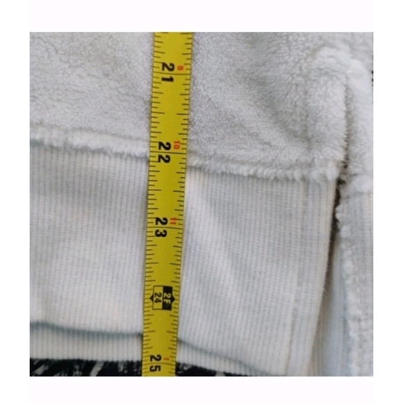 Wondershop Soft White Pajama Top - Picture 11 of 11